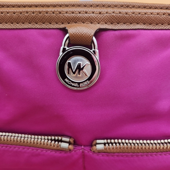 Michael Kors Fuchsia Tote With Silver Hardware & Finishings - Picture 3 of 15